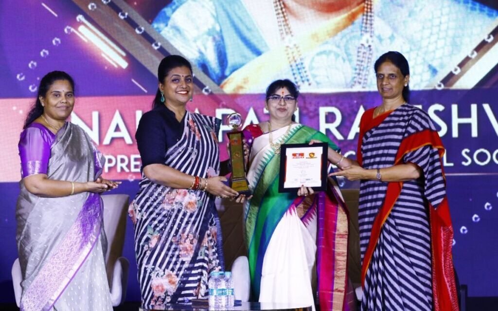 Nallapati Rajeshwari President of Delhi World Schools Receives hmtv Naari Puraskar from Telangana Education Minister Sabitha Indra Reddy