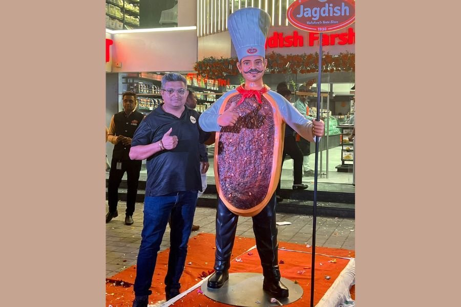 Gujarat’s famous Jagdish Farshan launches mascot Chef Jaggi Gujarat’s famous Jagdish Farshan launches mascot Chef Jaggi