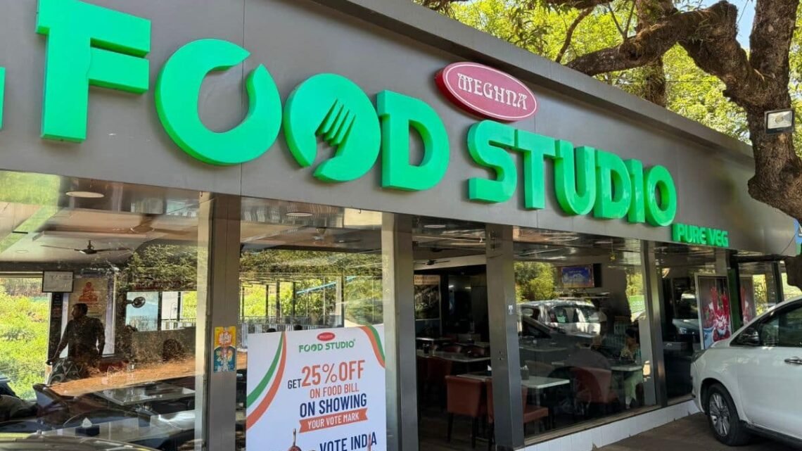 Mahabaleshwar’s famous restaurant Meghna Food Studio offers a 25 per cent discount to voters