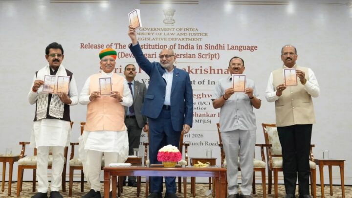 MP Shankar Lalwani Joins Pavan Sindhi in Celebrating Vice President’s Sindhi Constitution Release